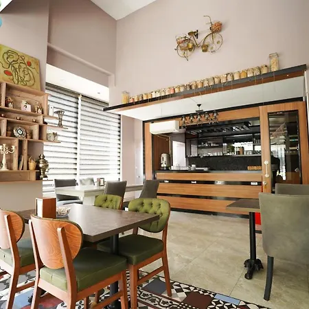 Time Mecidiyekoy Stambuł