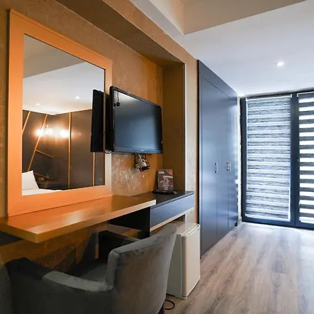 Time Mecidiyekoy Hotel